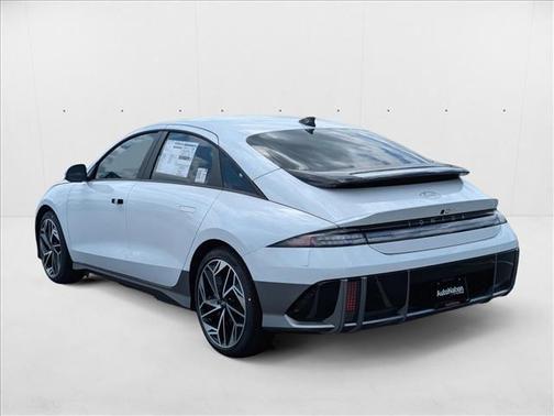 2025 Hyundai IONIQ 6 SEL