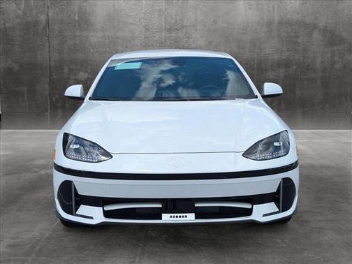 2025 Hyundai IONIQ 6 SE