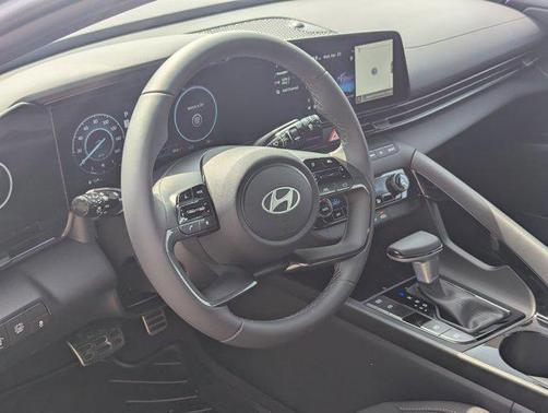 2025 Hyundai ELANTRA HEV SEL Sport