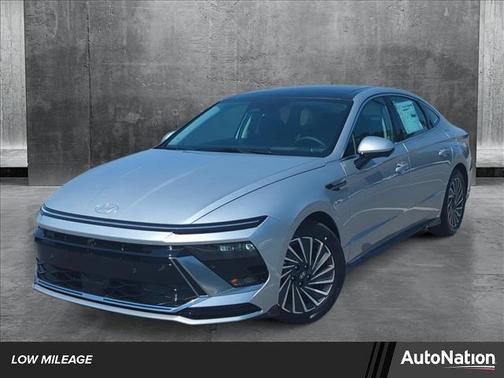 2024 Hyundai SONATA Hybrid Limited