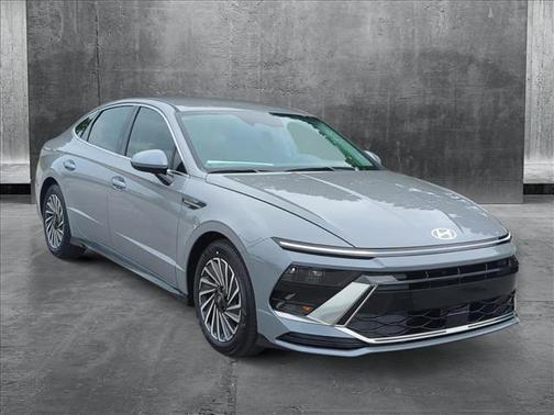 2024 Hyundai SONATA Hybrid SE
