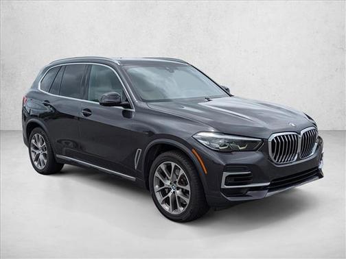 Dark Graphite Metallic 2022 BMW X5 sDrive40i