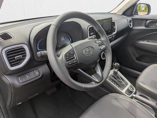 Ecotronic Gray w/Black Roof 2025 Hyundai VENUE Limited