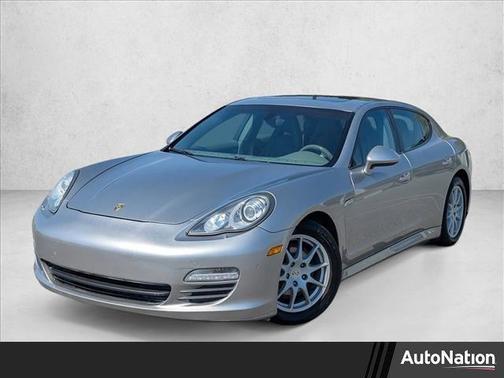 2011 Porsche Panamera 4
