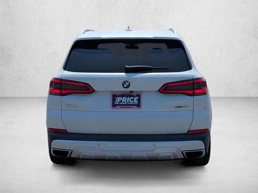 Mineral White Metallic 2019 BMW X5 xDrive50i