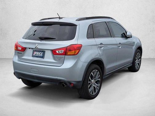Cool Silver Metallic 2016 Mitsubishi Outlander Sport 2.4 GT