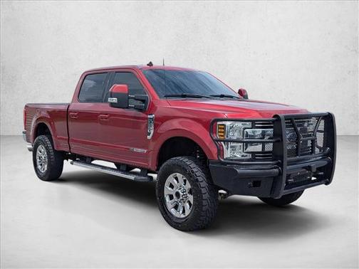 Ruby Red Metallic Tinted Clearcoat 2019 Ford F-250 Lariat
