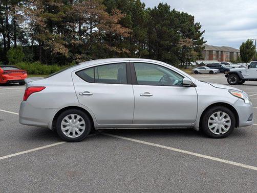 2019 Nissan Versa 1.6 SV