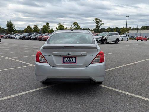 2019 Nissan Versa 1.6 SV