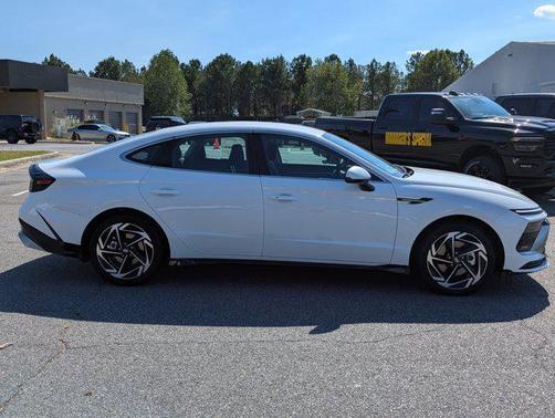 2026 Hyundai SONATA SEL