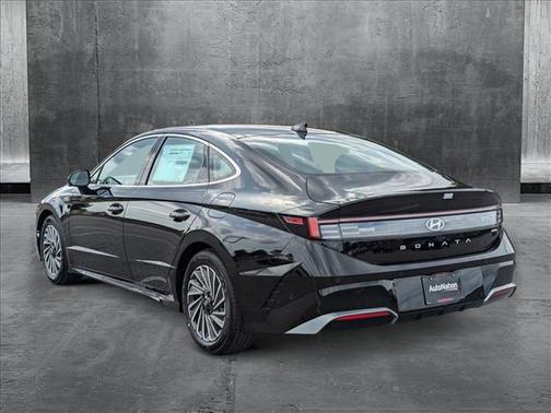 2024 Hyundai SONATA Hybrid Limited