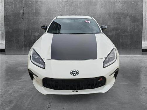 2024 Toyota GR86 Base