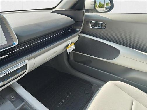 2025 Hyundai IONIQ 6 SEL