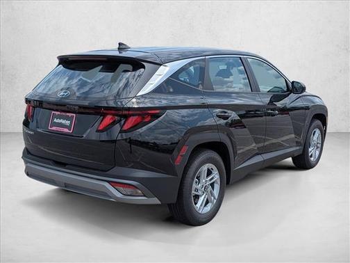 Phantom Black 2026 Hyundai TUCSON SE