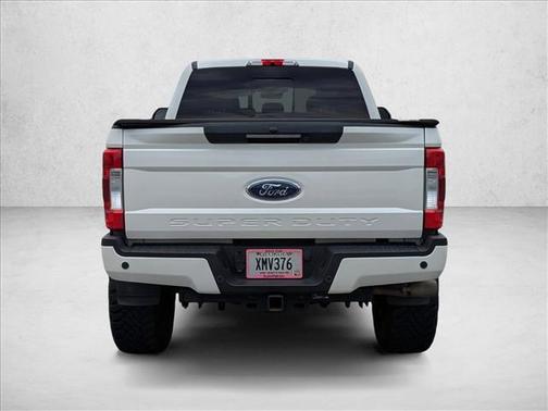 White Platinum Metallic Tri-Coat 2019 Ford F-350 Lariat