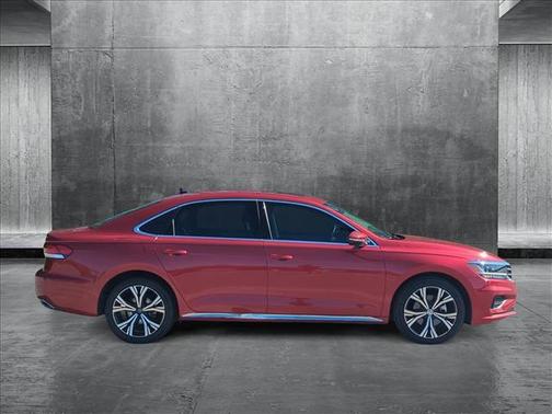 2022 Volkswagen Passat 2.0T SE