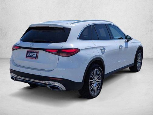 Polar White 2024 Mercedes-Benz GLC 300 Base
