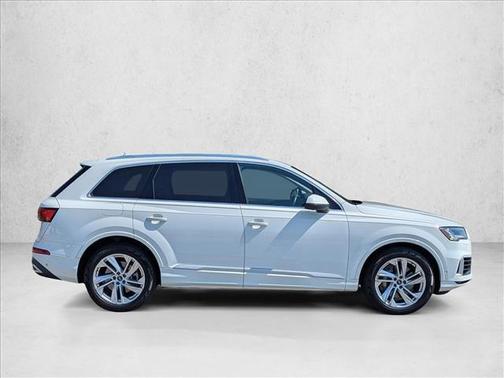 Carrara White 2021 Audi Q7 55 Prestige
