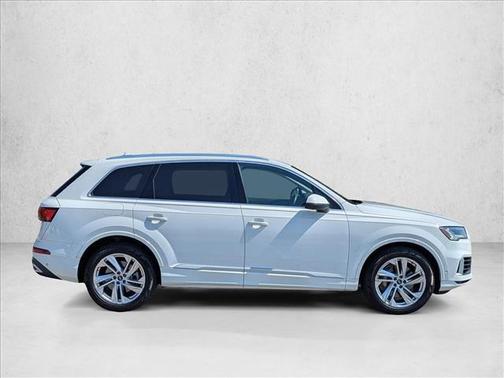 Carrara White 2021 Audi Q7 55 Prestige