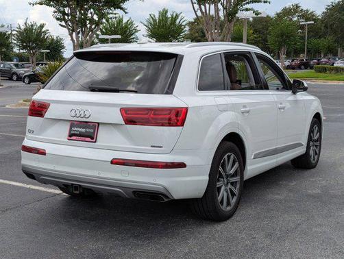 2019 Audi Q7 45 Premium Plus