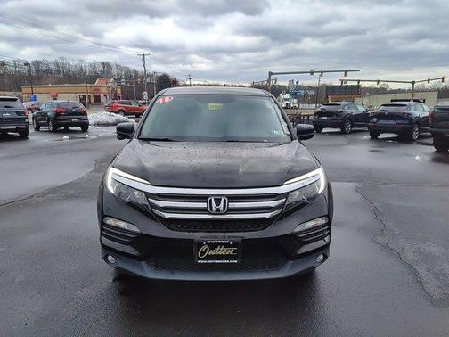 Photo 2 of 34 of 2018 Honda Pilot EX