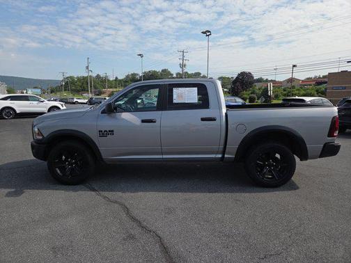 2024 RAM 1500 Classic Warlock Crew Cab 4x4 5'7' Box