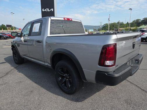 2024 RAM 1500 Classic Warlock Crew Cab 4x4 5'7' Box