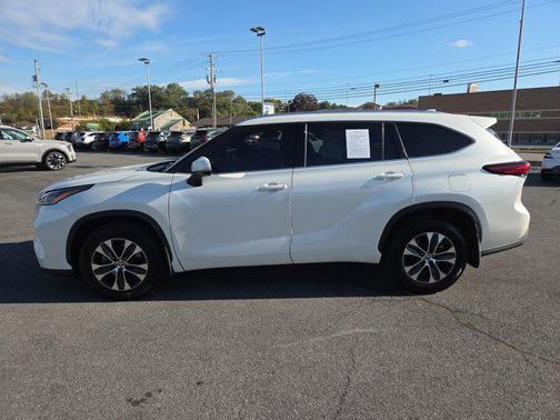 2021 Toyota Highlander XLE