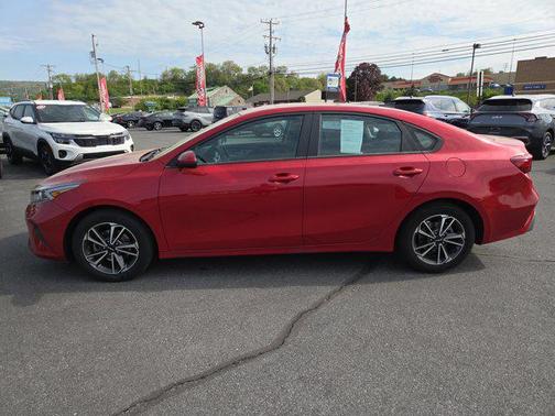 2022 Kia Forte LXS