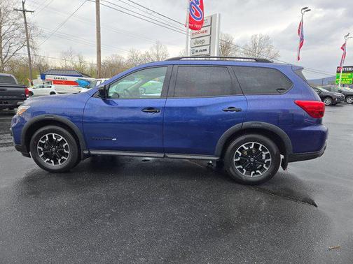 2020 Nissan Pathfinder SV 4WD