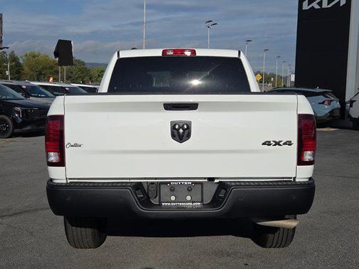 2024 RAM 1500 Classic Warlock Crew Cab 4x4 5'7' Box