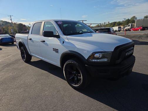 2024 RAM 1500 Classic Warlock Crew Cab 4x4 5'7' Box