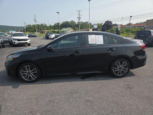 2022 Kia Forte GT-Line