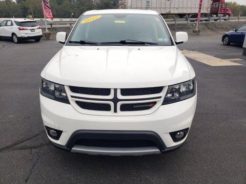 Photo 2 of 32 of 2017 Dodge Journey GT