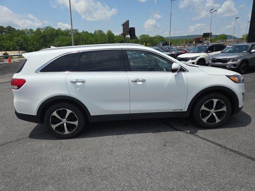 2018 Kia Sorento EX
