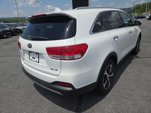 2018 Kia Sorento EX