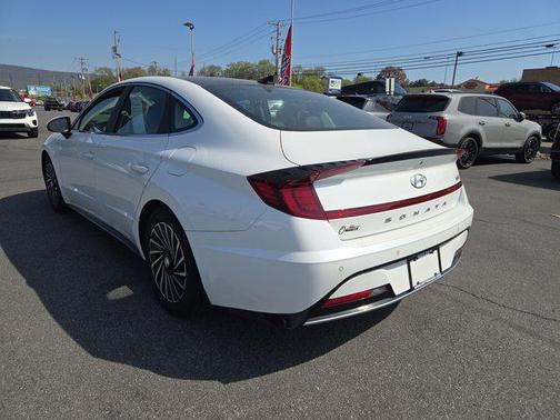 2021 Hyundai SONATA Limited 2.0T