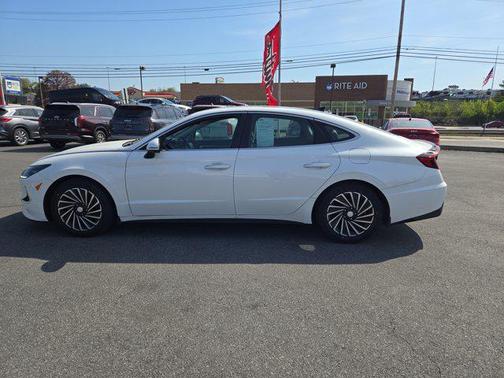 2021 Hyundai SONATA Limited 2.0T