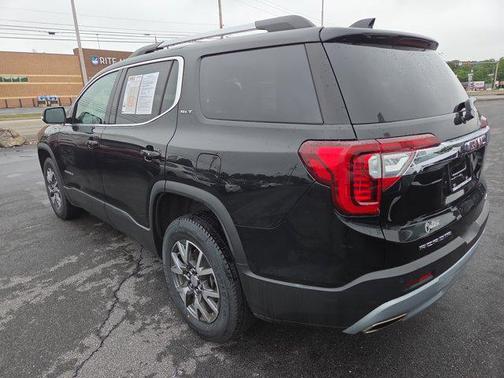2023 GMC Acadia AWD SLT