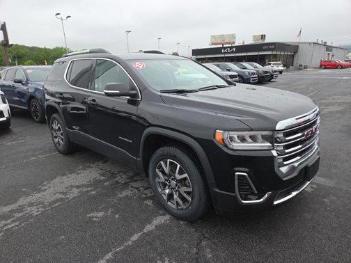 2023 GMC Acadia AWD SLT