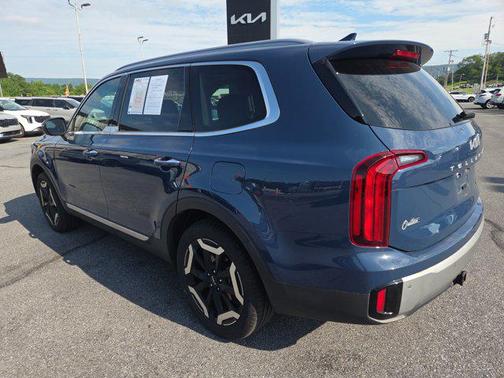 2023 Kia Telluride S