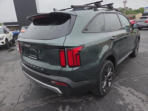 2022 Kia Sorento SX