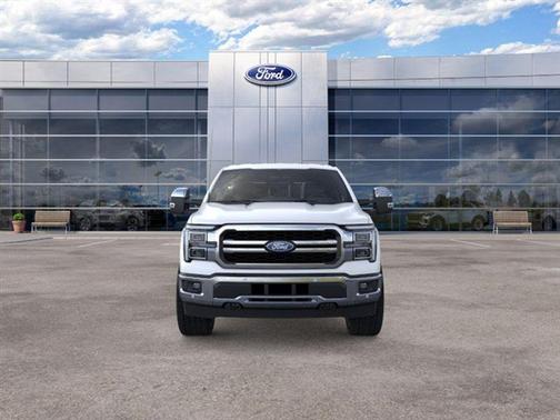 Star White Metallic Tri-Coat 2026 Ford F-150 Lariat
