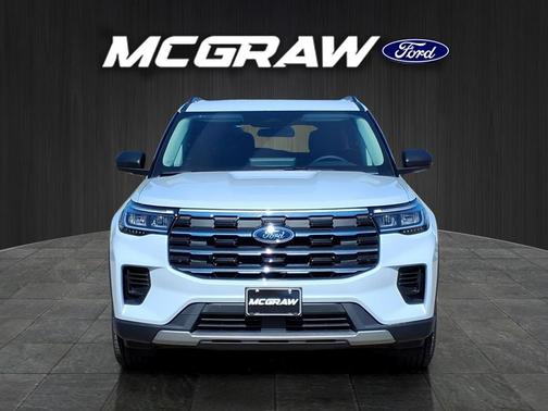 Space White Metallic 2026 Ford Explorer Active w/200A Pkg