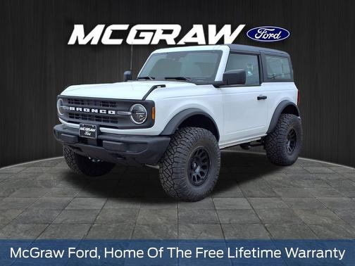 Oxford White 2025 Ford Bronco Base