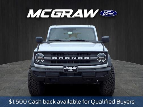 Oxford White 2025 Ford Bronco Base