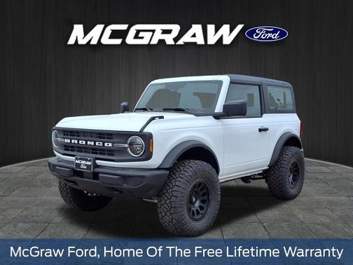 Oxford White 2025 Ford Bronco Base