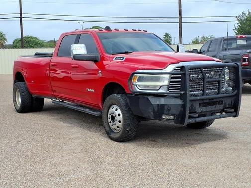 Flame Red Clearcoat 2024 RAM 3500 Laramie Crew Cab 4x4 8' Box