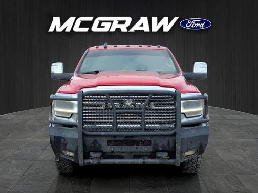 Flame Red Clearcoat 2024 RAM 3500 Laramie Crew Cab 4x4 8' Box