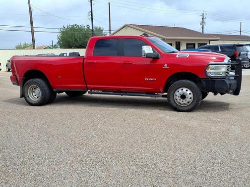 Flame Red Clearcoat 2024 RAM 3500 Laramie Crew Cab 4x4 8' Box